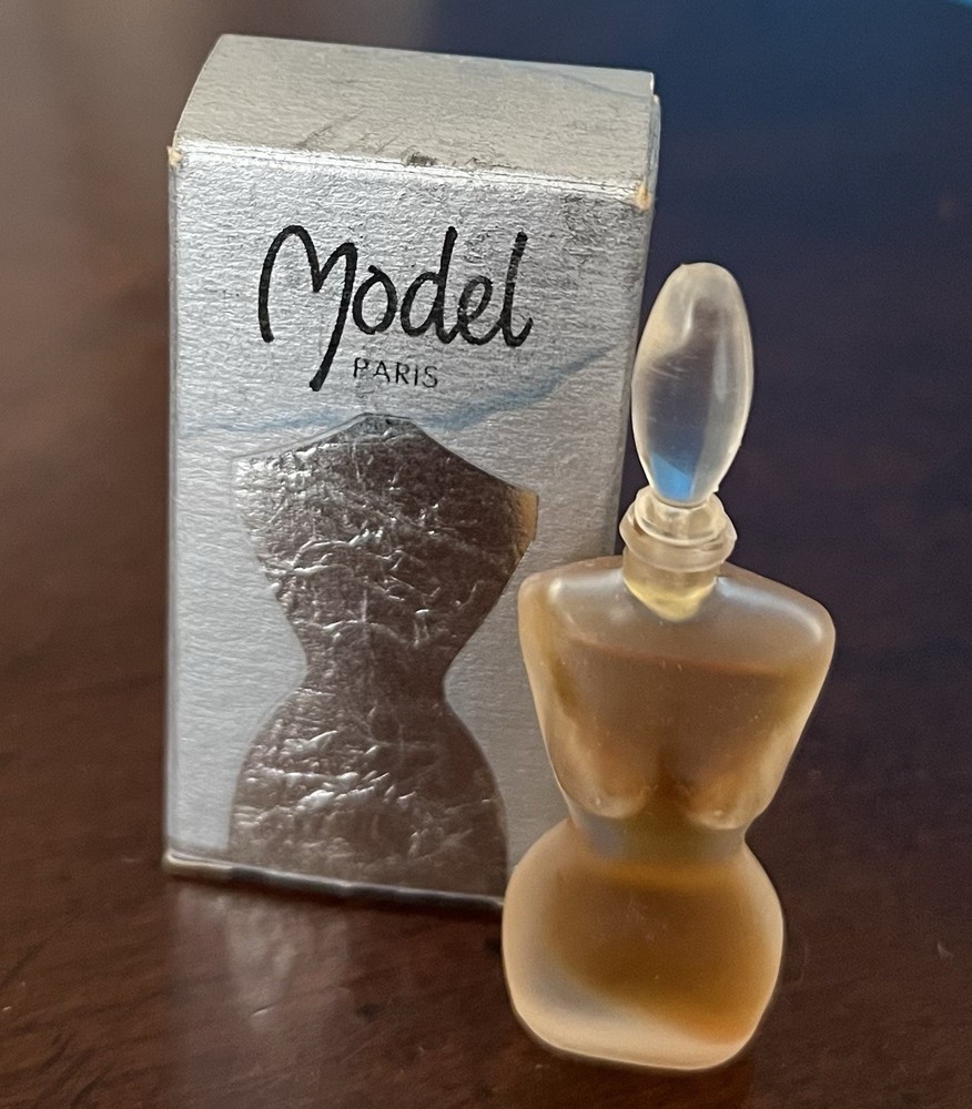 Model Paris Mini Perfume