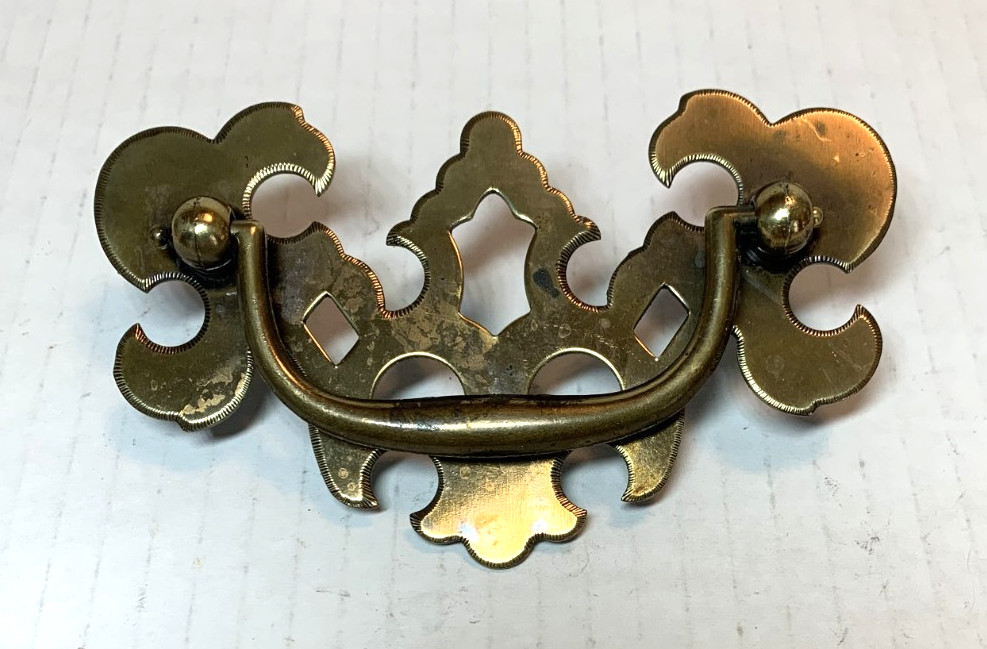 Vintage Chippendale Brass Batwing Drawer Pulls 3" + Screws  CB 812 Canada Set 7