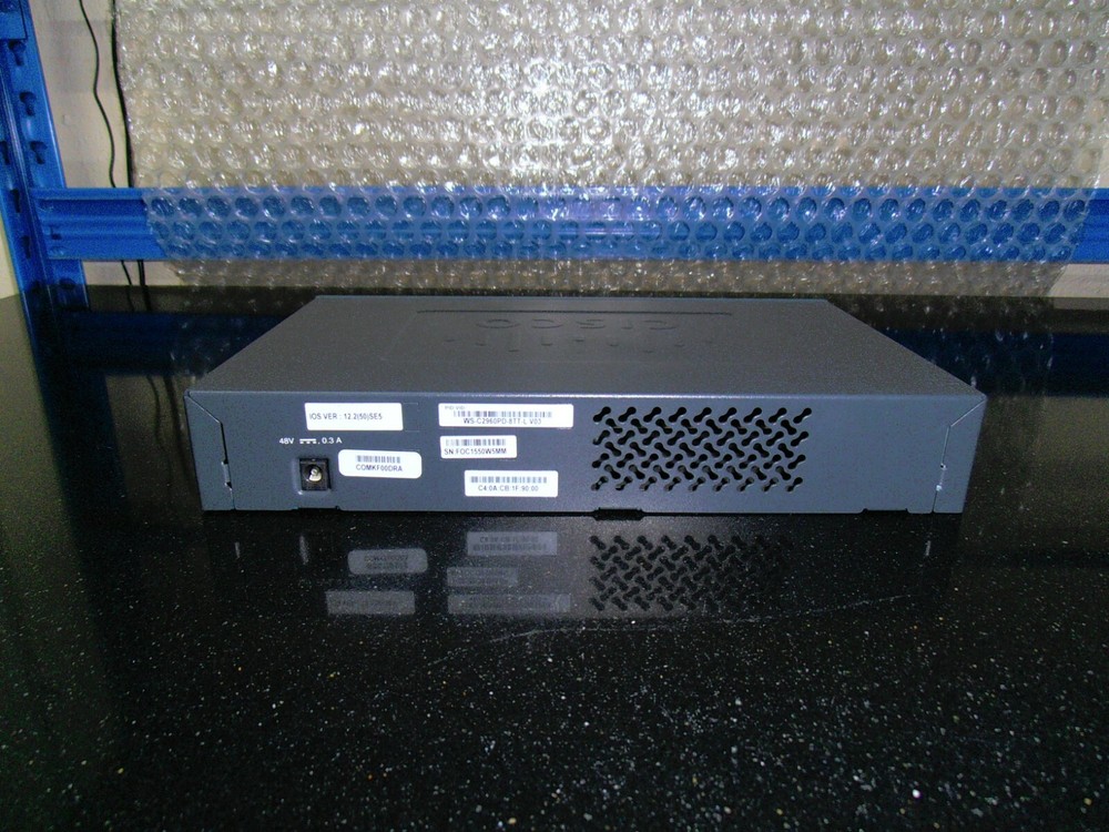 Cisco Catalyst 2960 Series WS-C2960PD-8TT-L