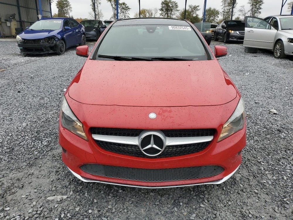 CLA250 2017 Glove Box 4934947