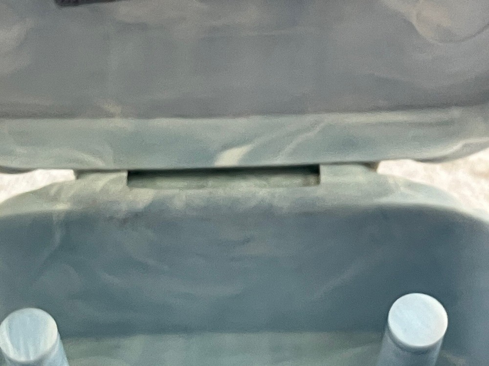 Vintage Kwik Thred Automatic Needle Threader BLUE SWIRL Plastic Box EMPTY