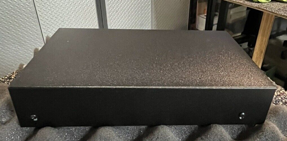 (1) PELCO EA2000 HALF-DUPLEX EQUALIZING AMPLIFIER. NOS/NIB.