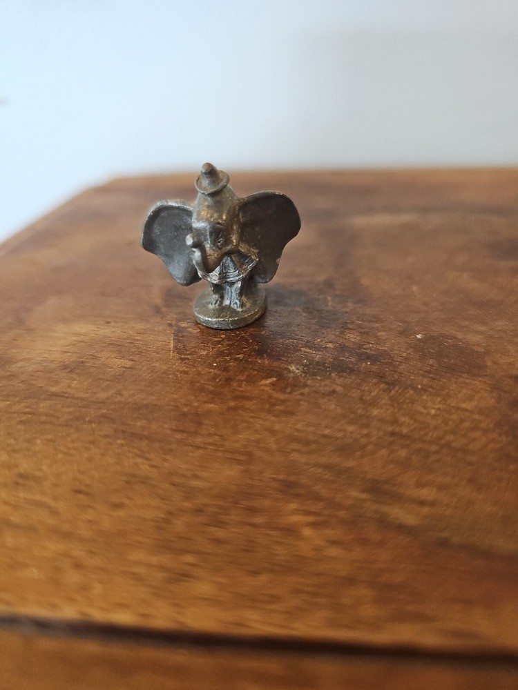 MONOPOLY 2001 The DISNEY Edition REPLACEMENT TOKEN Dumbo