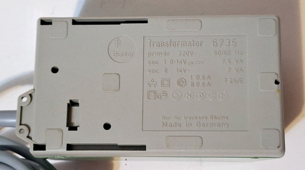 Fleischmann MSF-Trafo 6735 European DC Hobby Train Power Transformer/Controller