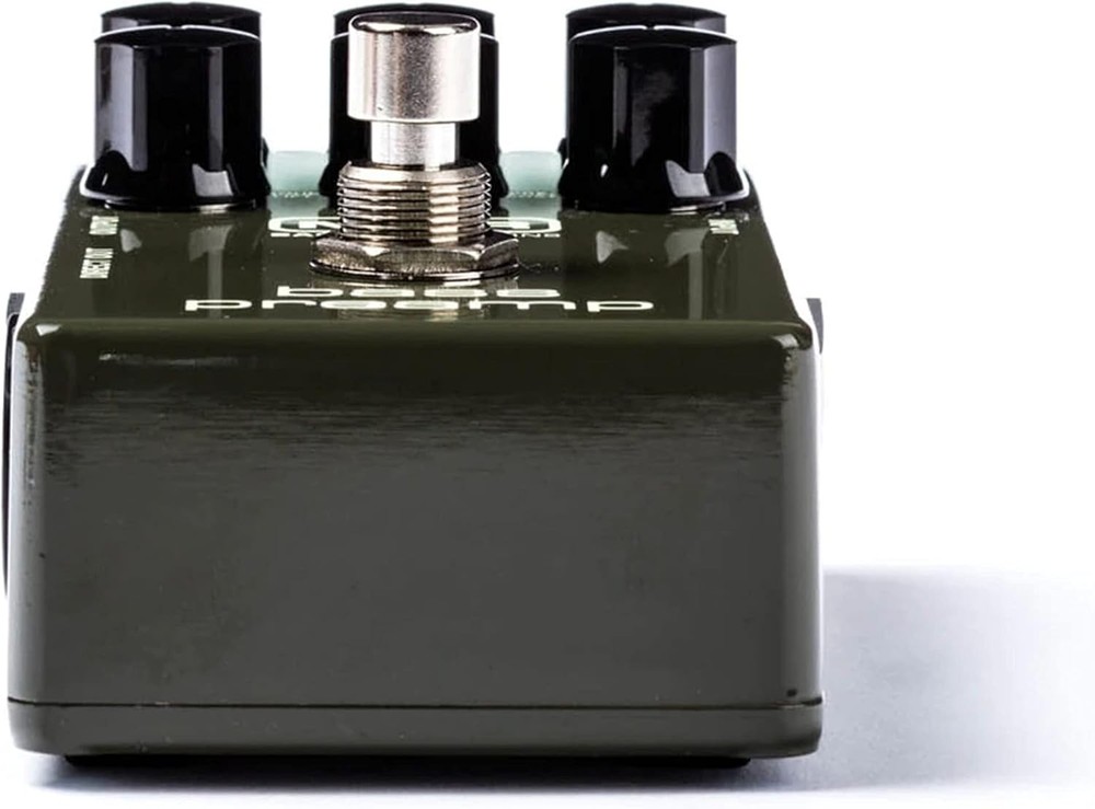 Versatile Bass Guitar Preamp with Input/Output Control & Compact Design