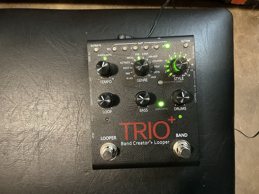 DigiTech TRIOPLUSV04 Trio Looper Footswitch Display Band Creator open boxes mint