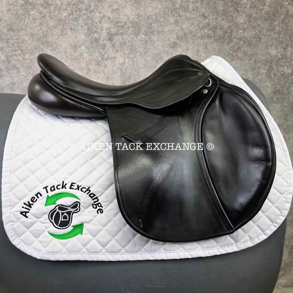 2017 County Solution Jump Saddle, 17.5" Seat, Narrow Tree (Read Description)