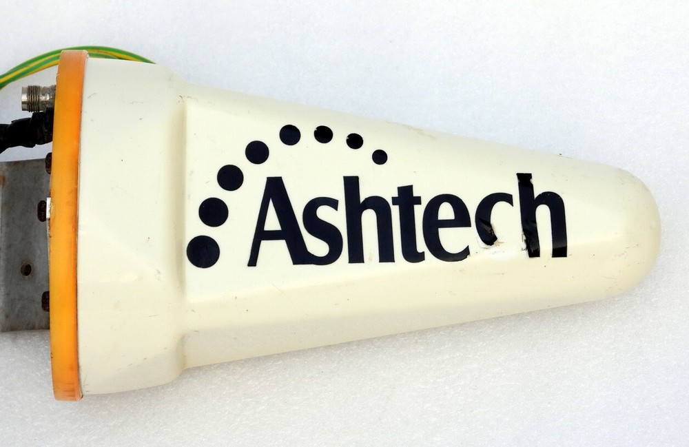 ASHTECH MODEL DHM5000 MARINE SHIPS SATELLITE NAVIGATION ANTENNA DSNP100084
