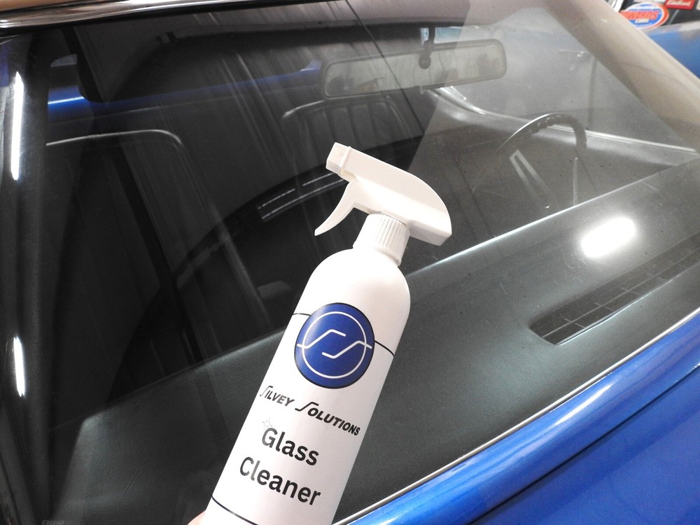 Silvey Solutions Glass Cleaner and Detail Spray Bundle