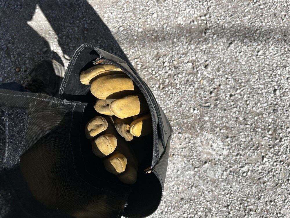 Primary Glove Bag Black