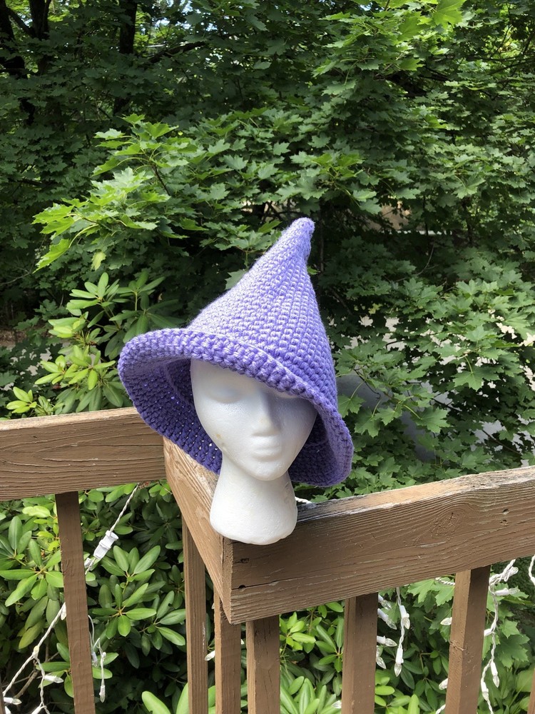 Simple Witch hat - Handmade crochet Lilac