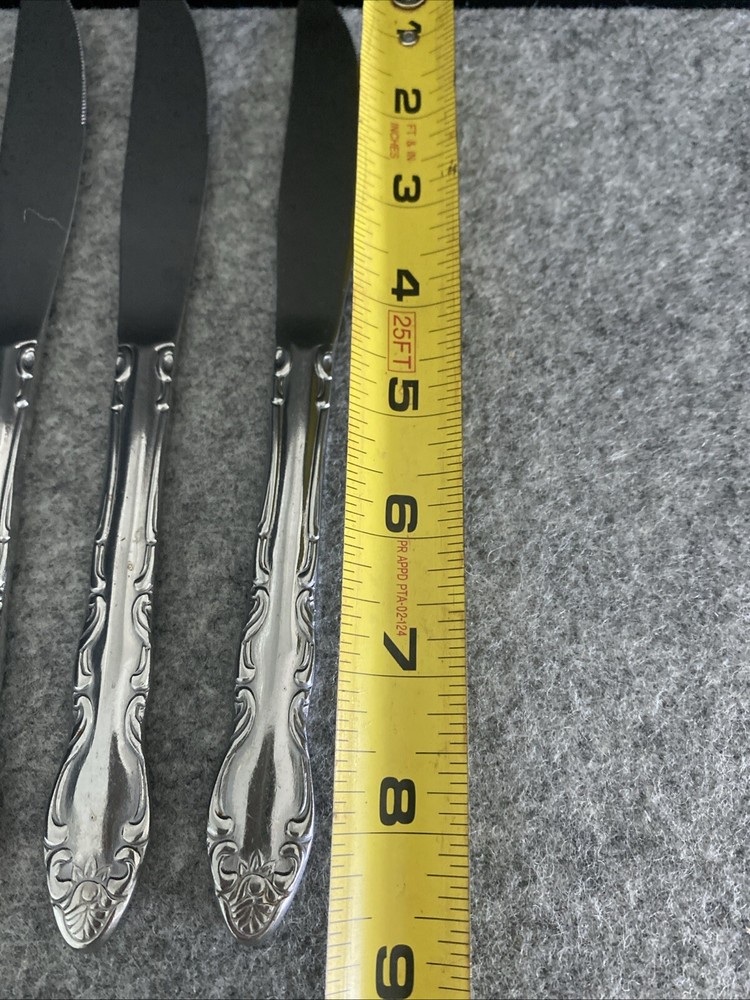 3 TOWLE/SUPREME CUTLERY STAINLESS FLATWARE, "PIERRE" PATTERN, DINNER KNIVES