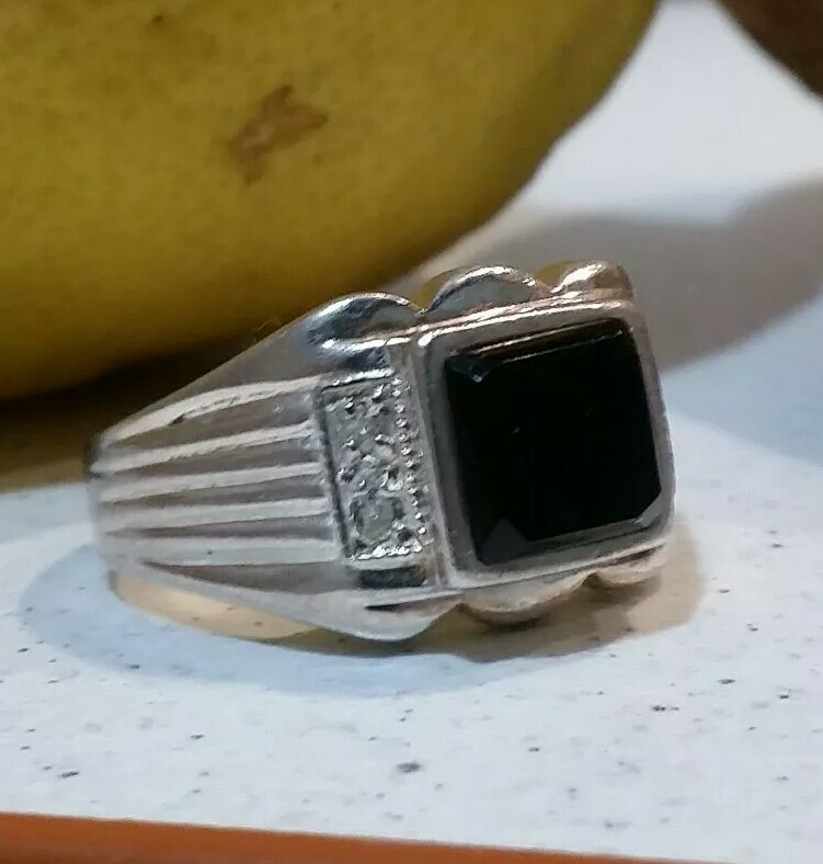 MENS 925 SILVER ONYX SOLITAIRE RING