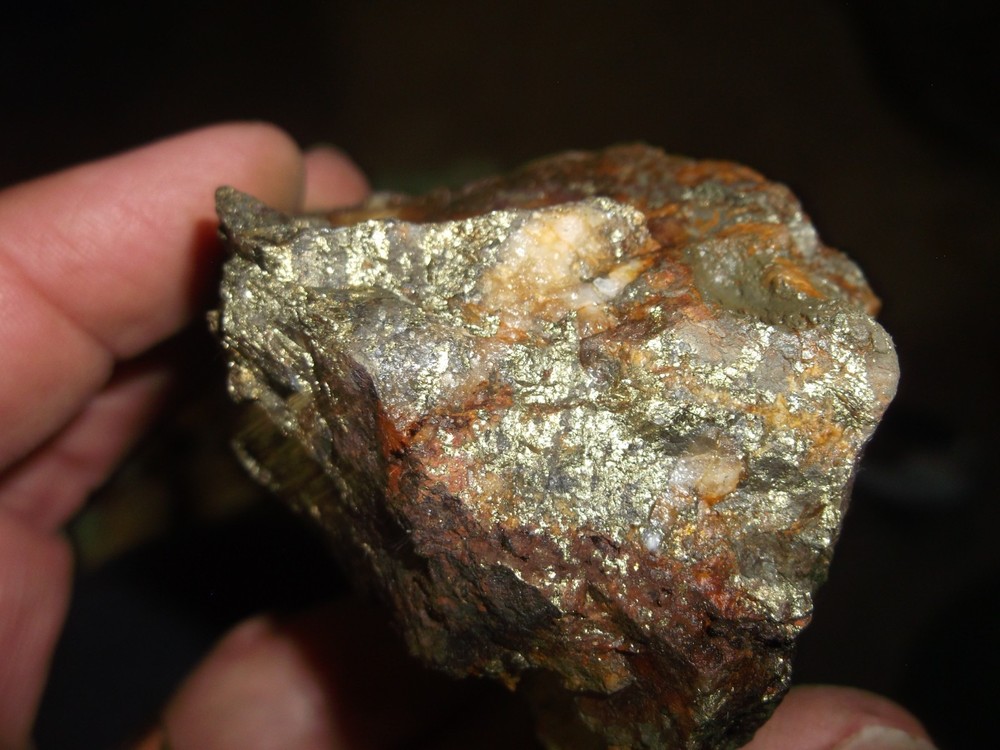 Gold, silver, copper, 264 grams samples ,ore high grade .