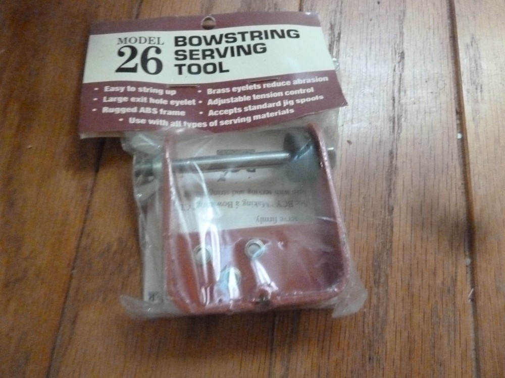 BCY Model 26 String Server Serving Tool