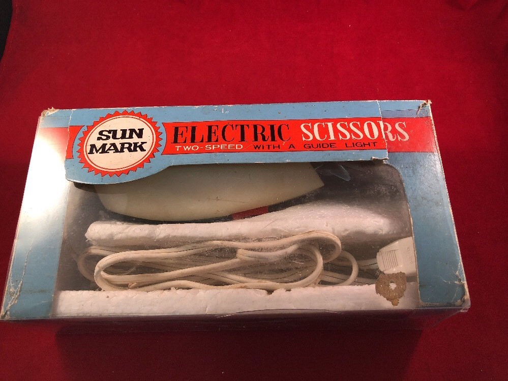 Vintage Sunmark 2 Speed Electric Scissors With Guide Light
