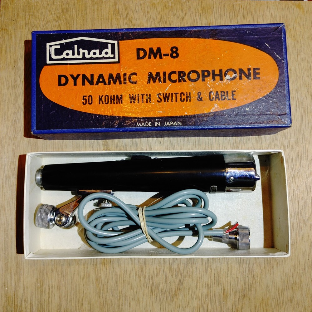 Vtg Calrad DM-8 Dynamic Microphone and Chord In Original Box