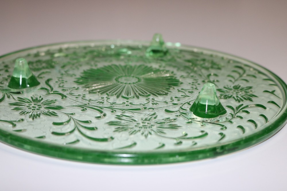 Green Uranium Depression Glass Floral Pattern Footed 10" Cake Plate GLOWS