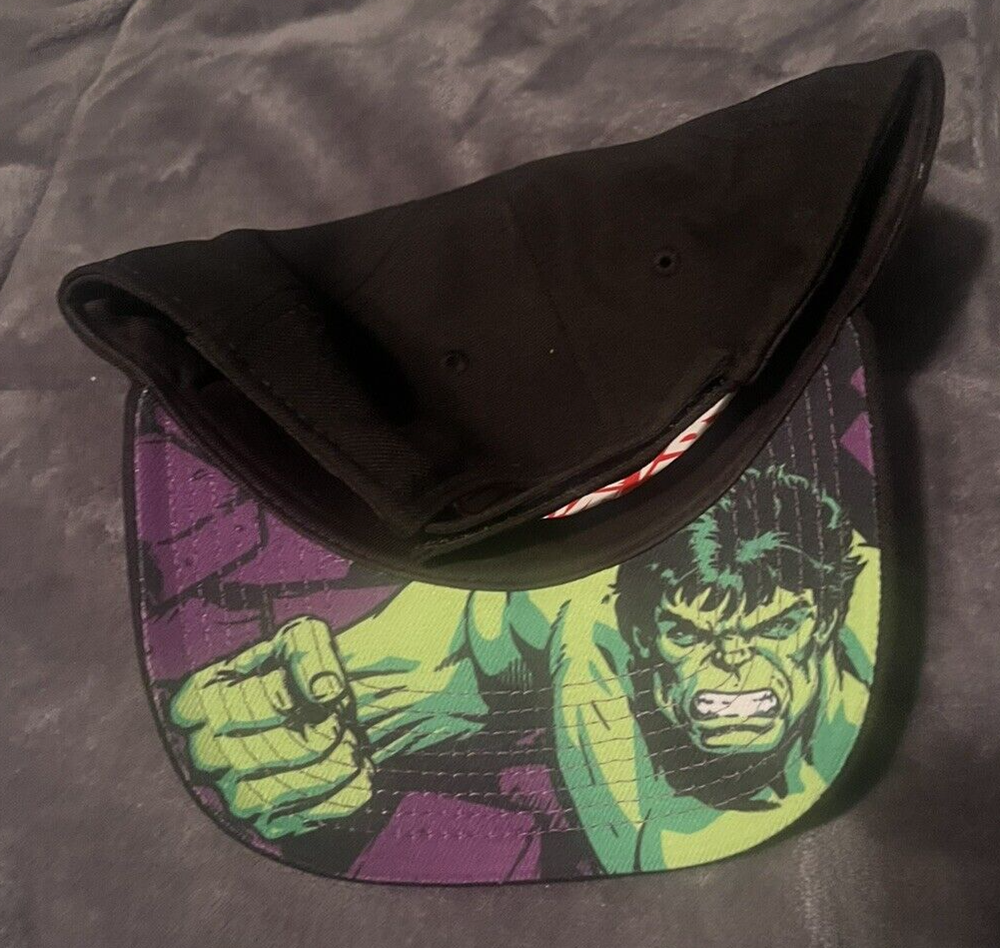 SDCC 2023 MARVEL 60TH ANNIVERSARY LIDS EXCLUSIVE WON IN A RAFFLE AT MARVEL BOOTH