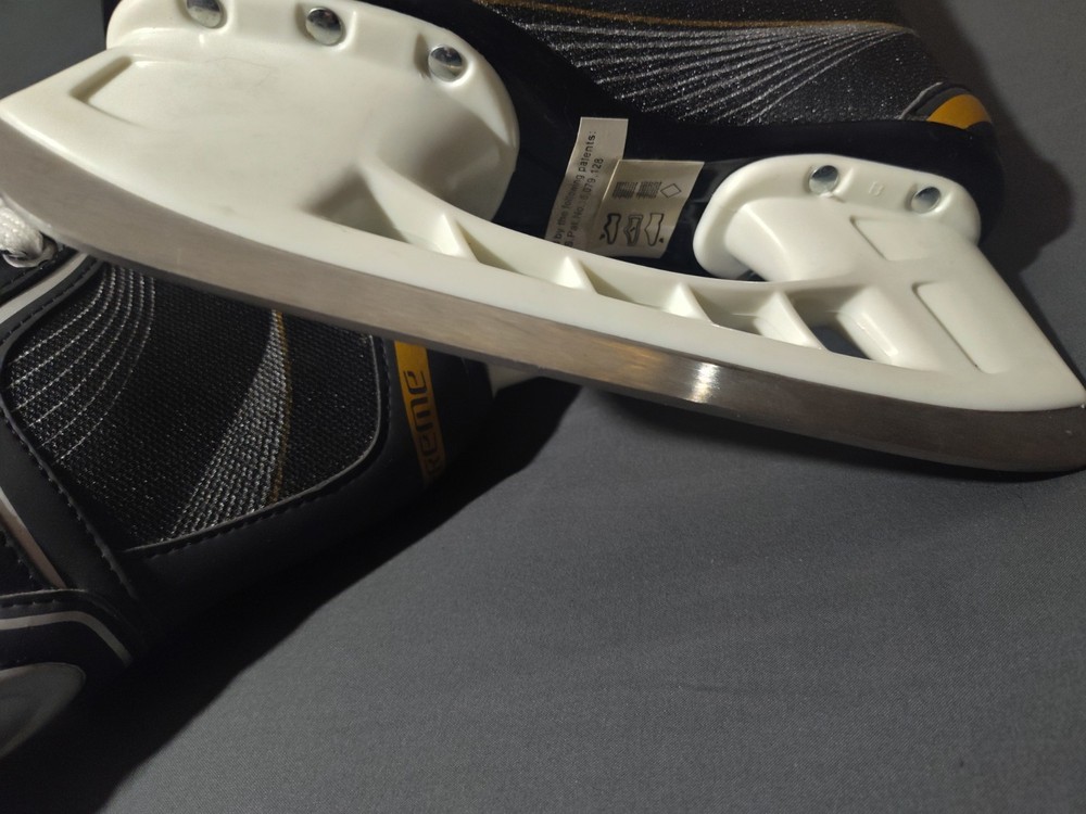 Bauer Supreme Ice Skates US 2