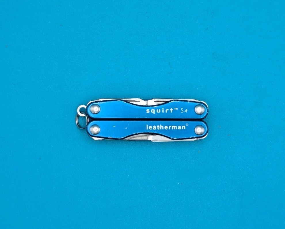 Leatherman Squirt S4 Multi-Tool, Key Ring, Retired, BLUE!