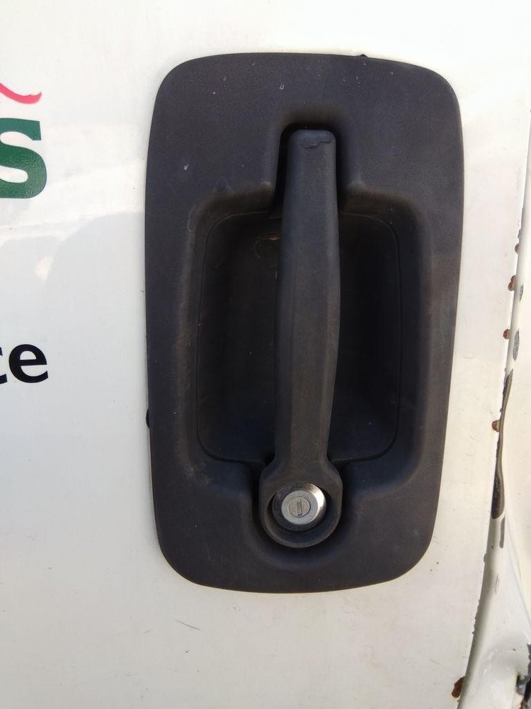 For 2007 INTERNATIONAL 8600 DOOR HANDLE Left ,  MD