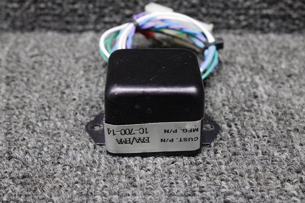 10-700-14 UMA Light Inverter
