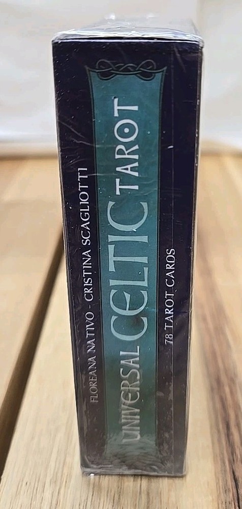 Universal Celtic Tarot Deck SEALED NEW !!!