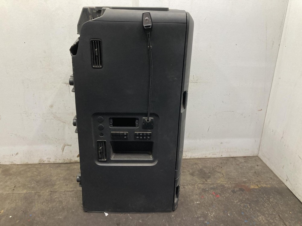 Freightliner CASCADIA Left/Driver Sleeper Cabinet - Used