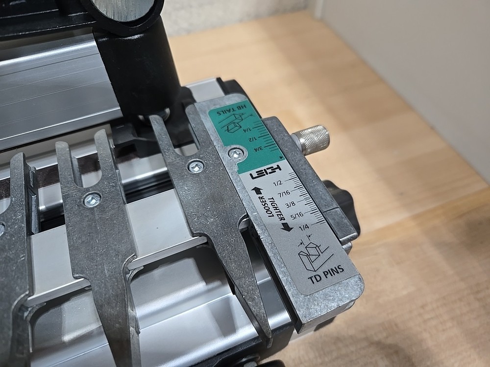 Leigh Super 12" HB Dovetail Jig with VRS System Variable Spacing Box Joints