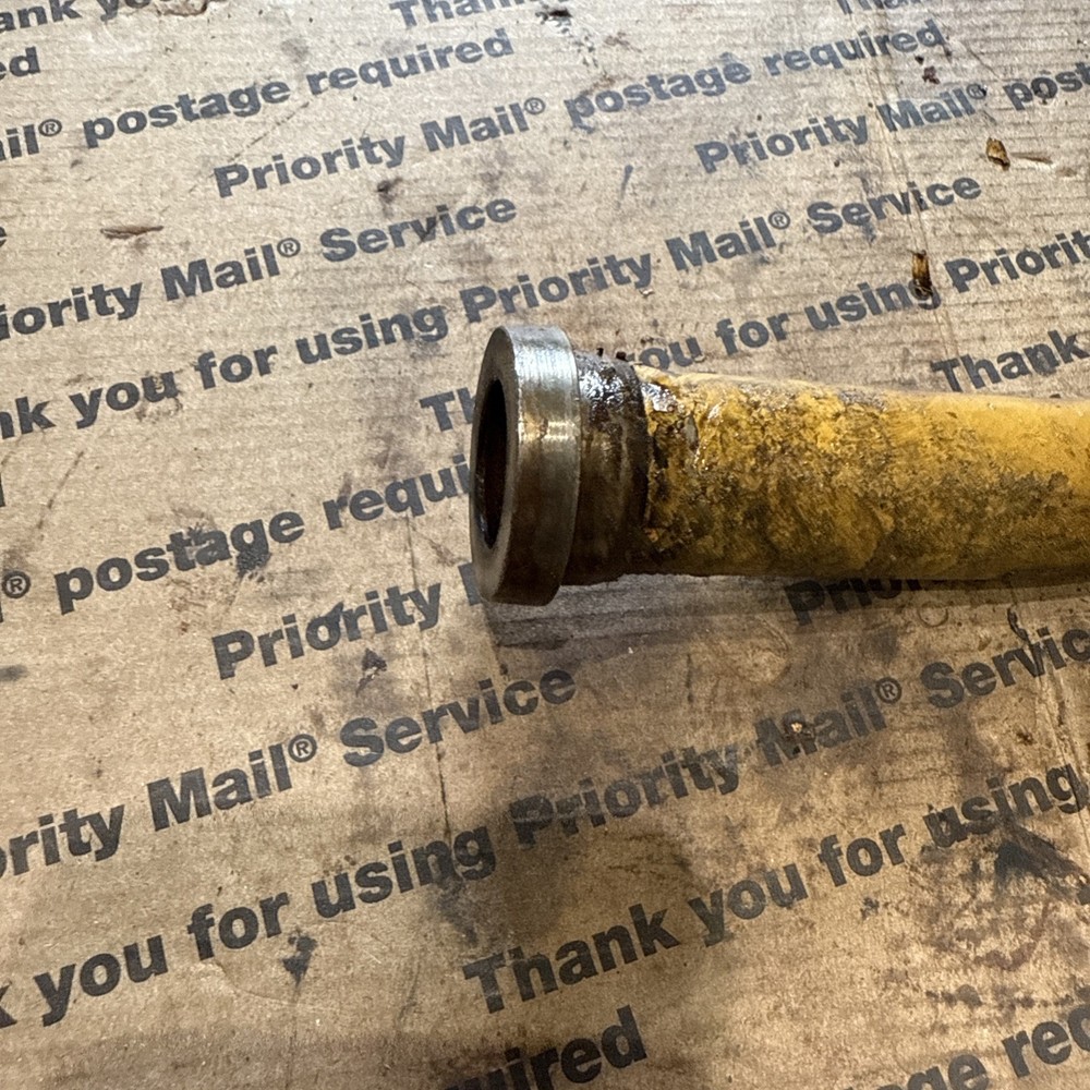 Caterpillar marine oil line