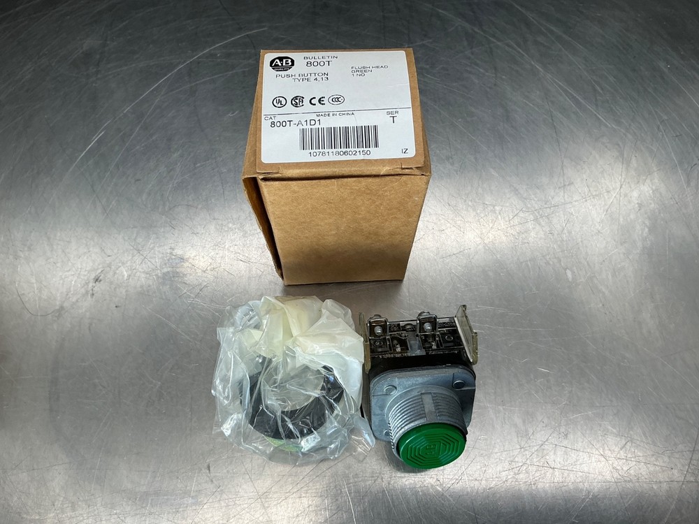 Allen-Bradley 800T-A1D1 Push Button Type 4,13, Flush Head Green