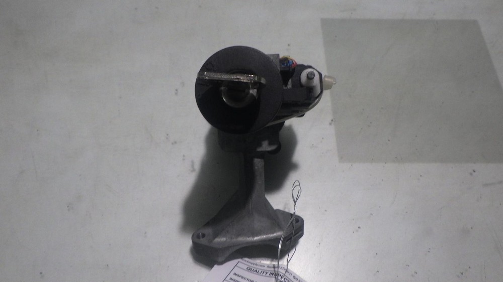 05 SATURN VUE Ignition W/Key