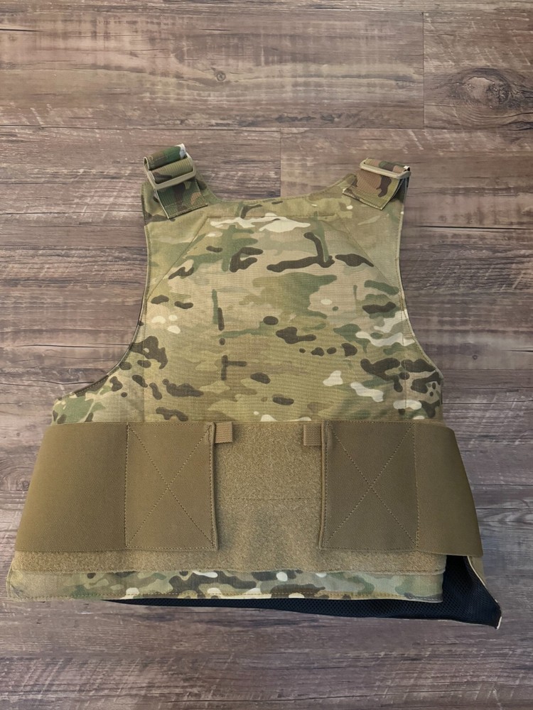 Multicam Mayflower Velocity Systems Low Vis Carrier W/ 1 x Soft Armor - Medium