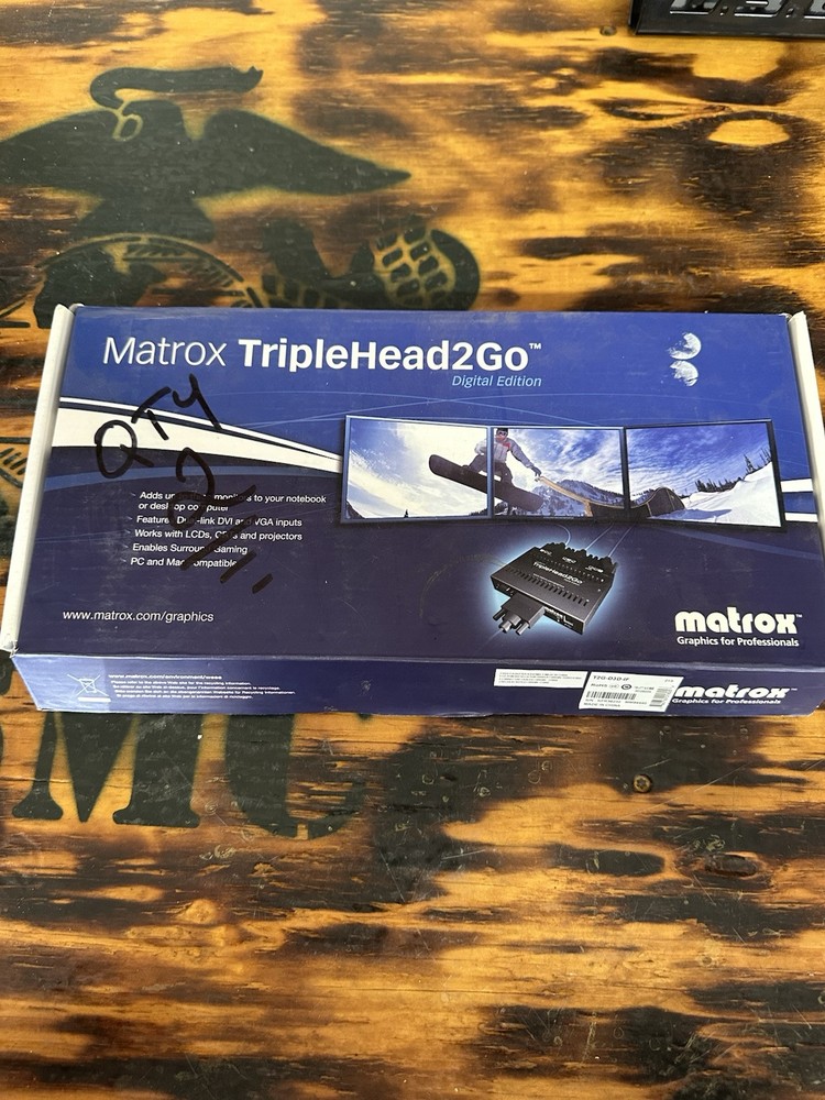 2-Matrox TripleHead2Go Digital Edition Multi-Display Adapter