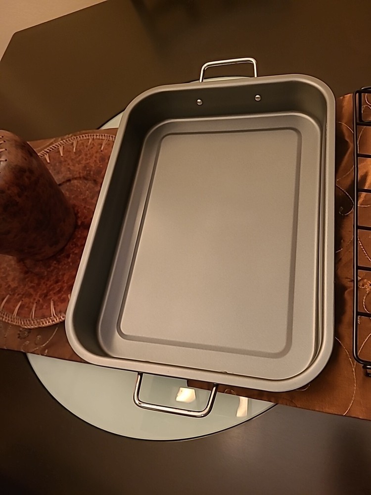 KITCHENWORTHY Kitchen Roasting Pan With V-Rack (NEW) #86