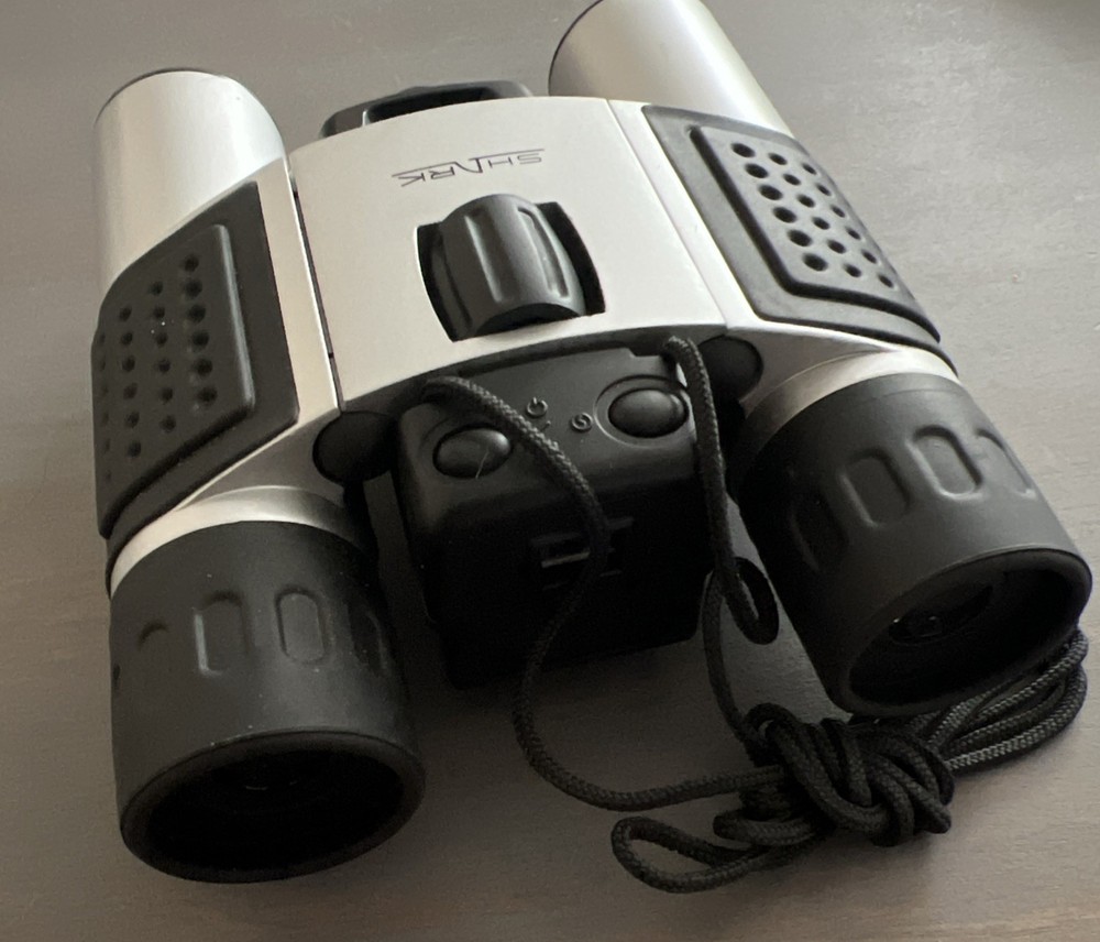 SHARK Digital Binoculars with Built-In Camera & LCD Screen – Tested - FREE SHIP!