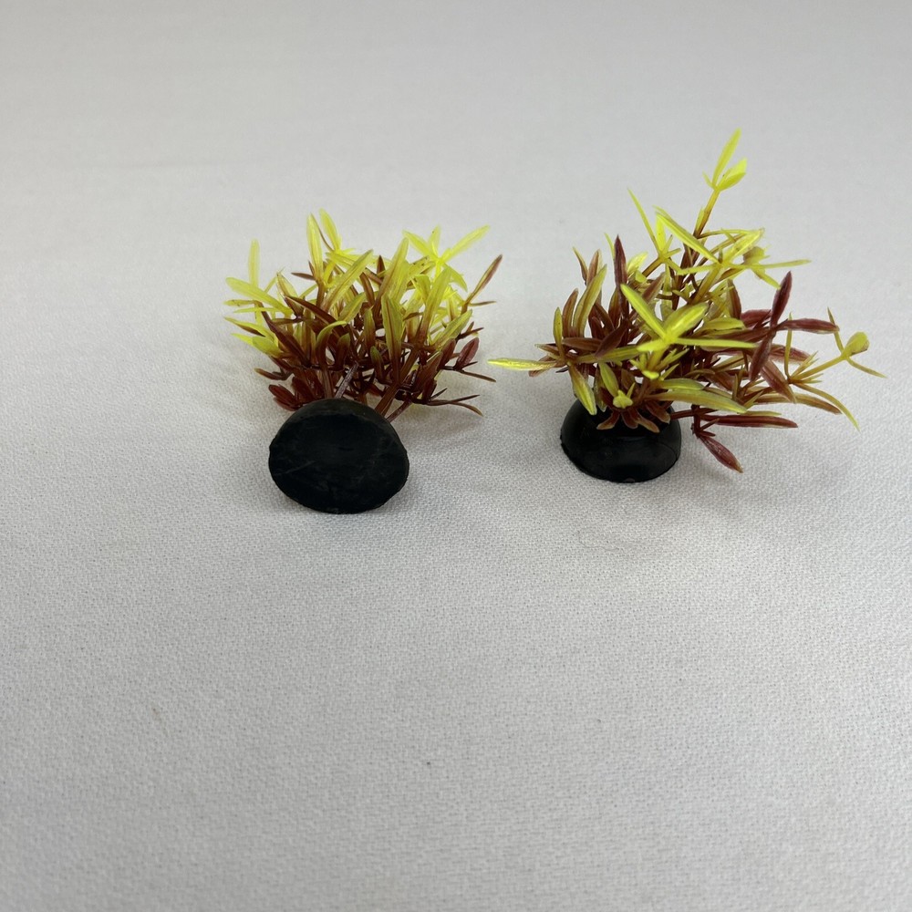 2 PC Xunyee Plastic Aquarium Plants