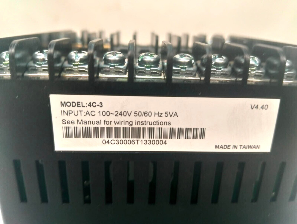 DWYER INSTRUMENTS – TEMPERATURE CONTROLLER – 4C-3