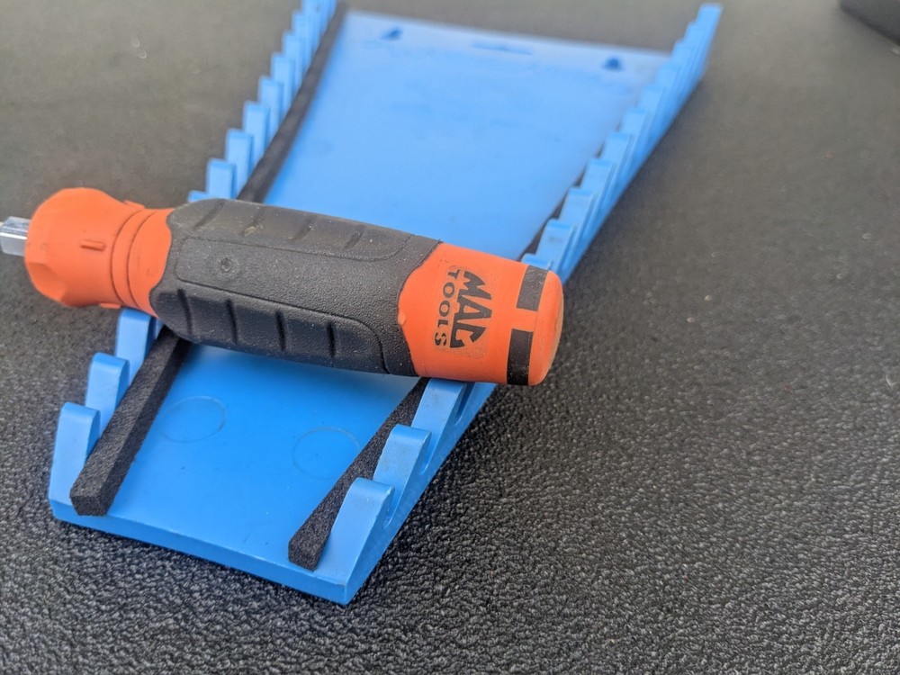 #bl242 Mac Tools 3" Screwdriver PHRB3DO-S ORANGE Handle