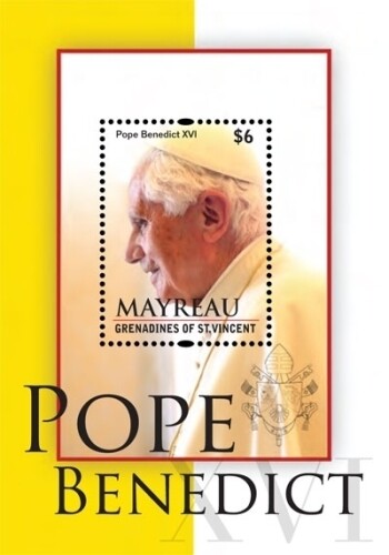 Mayreau 2011 - Pope Benedict XVI - Souvenir Sheet - MNH