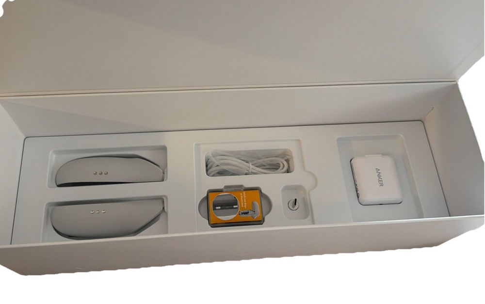 Anker Charging Dock for Quest 2 - White