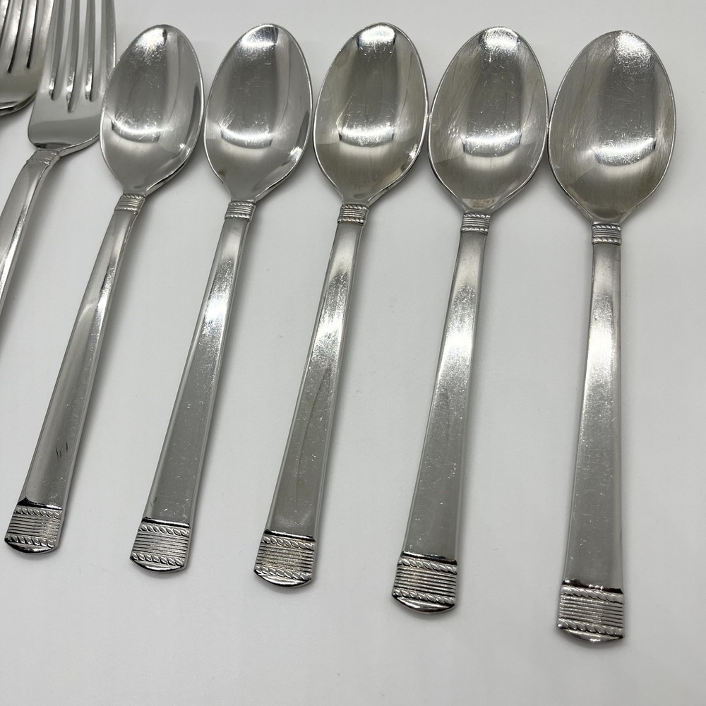 Lot 7 Pcs Wallace Coin Edge Flatware Dinner/Salad Fork & 5 Teaspoons Flatware