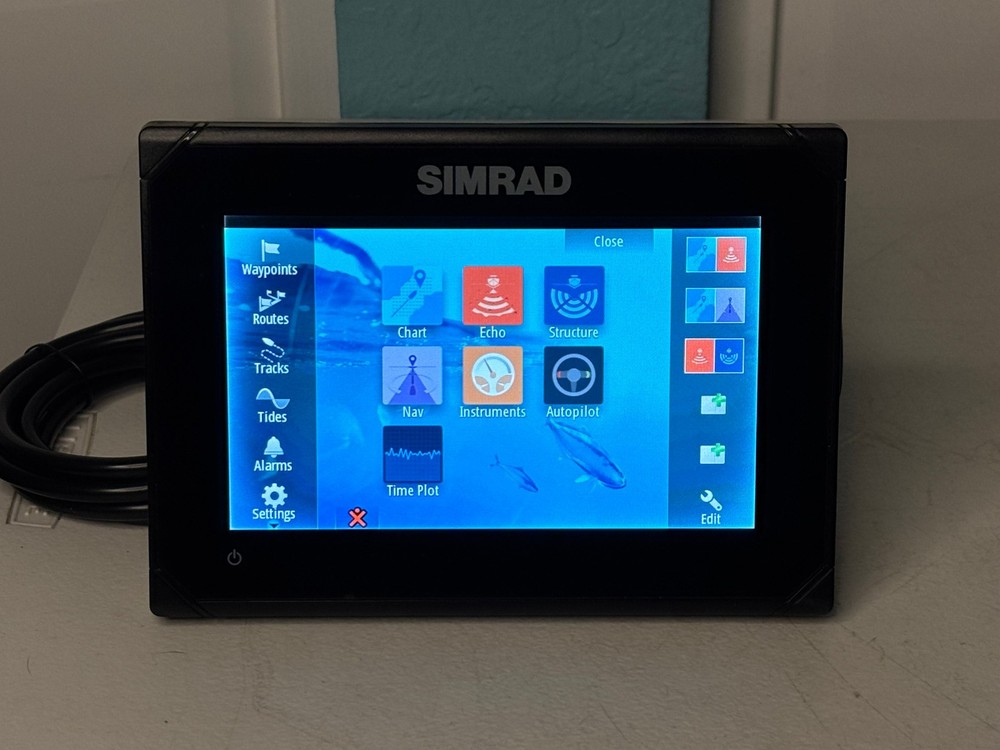 Simrad GO7 XSE GPS Chartplotter Sonar Multifunction Display W/ Cover ONLY