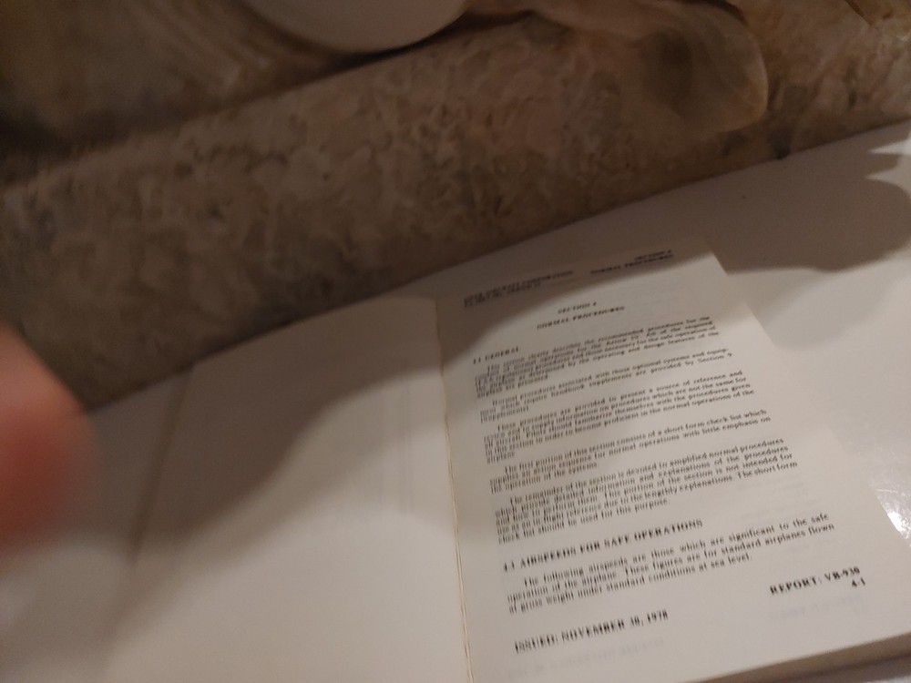 Piper Arrow IV Information Manual