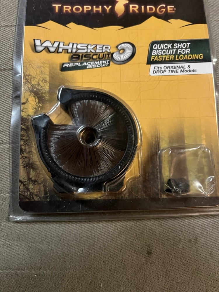 TROPHY RIDGE Whisker Biscuit LARGE Replacement