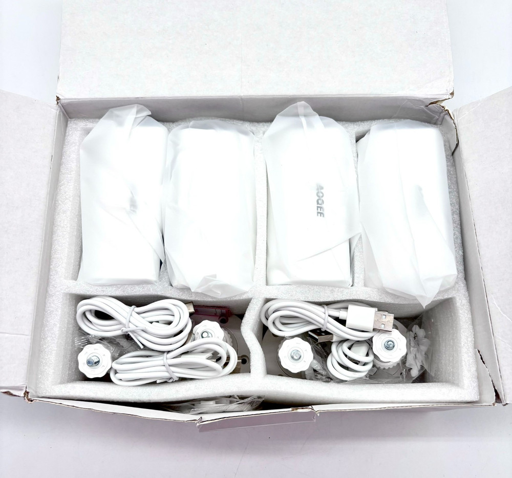 AOQEE S1 3MP 2K Resolution Solar Powered Wire Free Security Camera - White