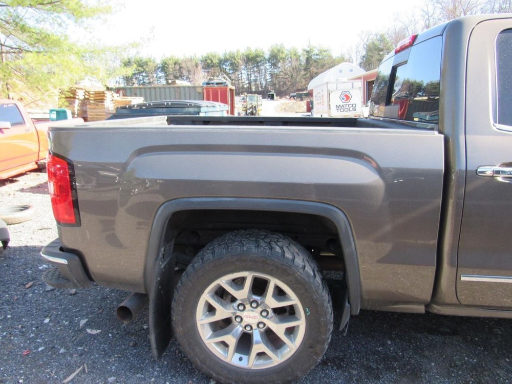 SIERRA150 2015 Glove Box 1035558