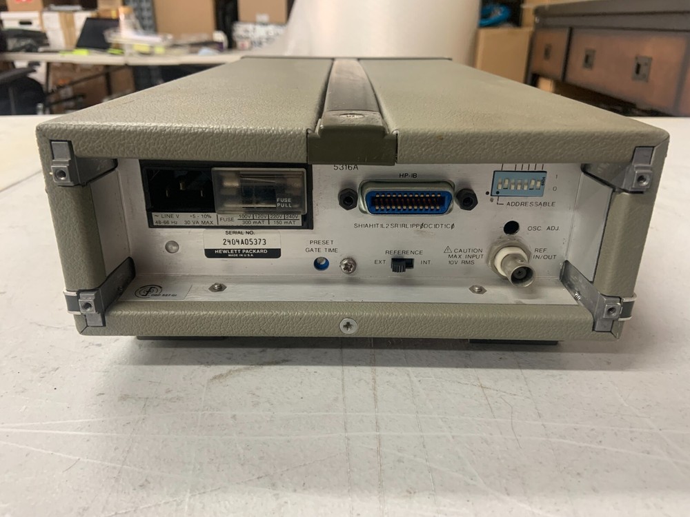 HP 5316A Universal Frequency Counter w/ Manual
