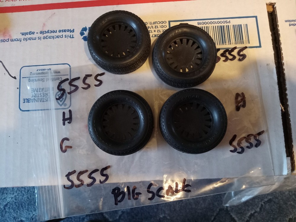 Four (4) Big Scale Tires scale Unknown Package # 5555 LARGE SCALE !!!!